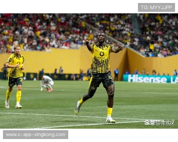 多特点球大战中门将成英雄