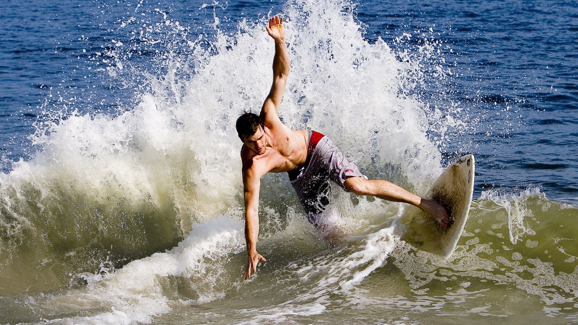 普费夫决赛冲刺阶段爆发力惊艳全场，普菲洛夫28勇士